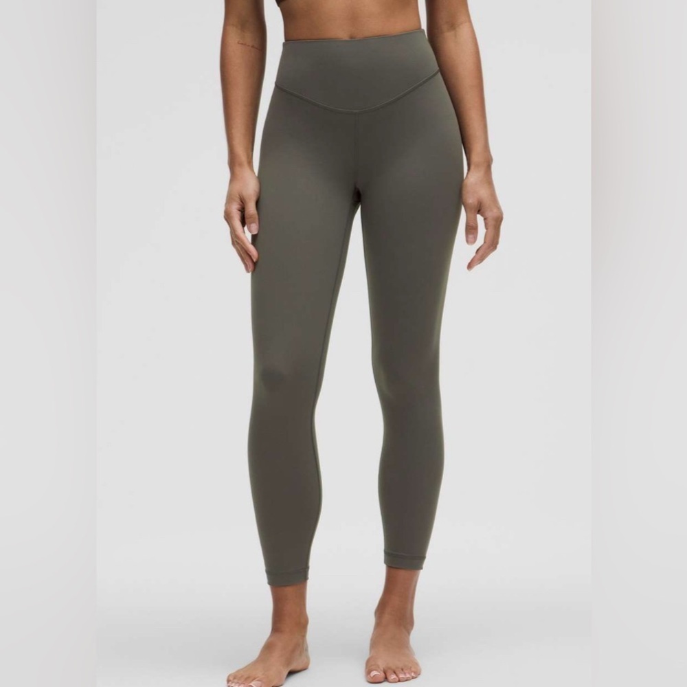 NWOT Lululemon Wunder Under Luxtreme High-Rise Tight 25"